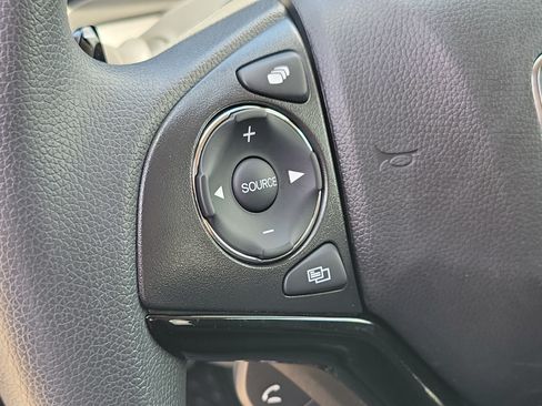 Used 2022 Honda HR-V EX image 23