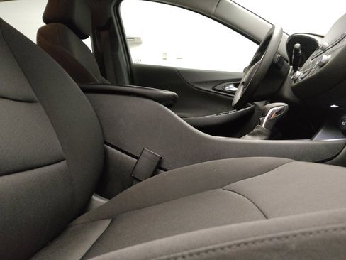 Used 2022 Chevrolet Malibu LS FWD image 21