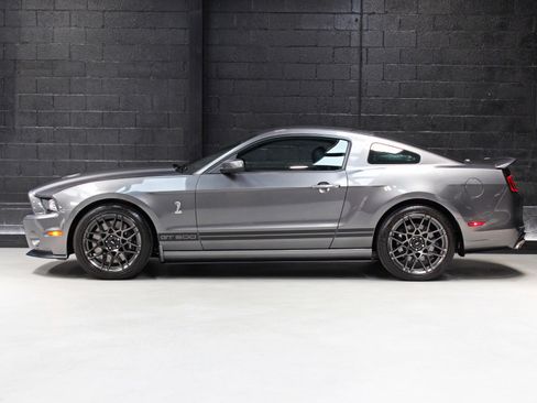 Used 2014 Ford Mustang Shelby GT500 w/ Equipment Group 821A RWD image 3