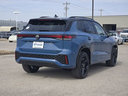 New 2026 Volkswagen Tiguan SE R-Line image 4