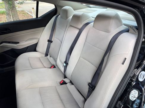 Used 2025 Nissan Altima 2.5 SV FWD image 69