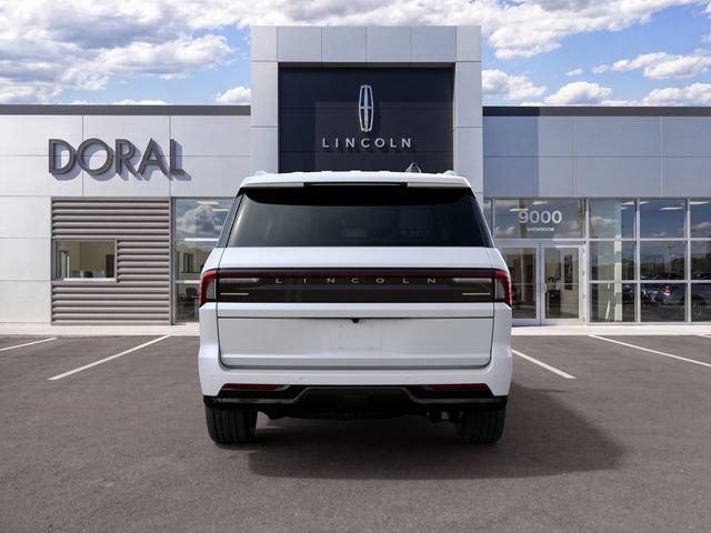 New 2027 Lincoln Navigator Premiere RWD image 7
