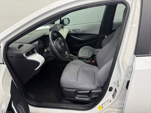 Used 2024 Toyota Corolla SE image 9
