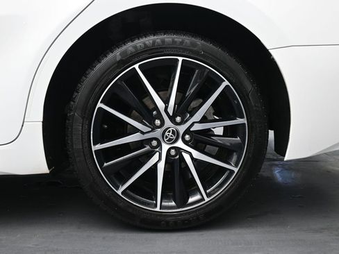 Used 2023 Toyota Camry SE FWD image 14