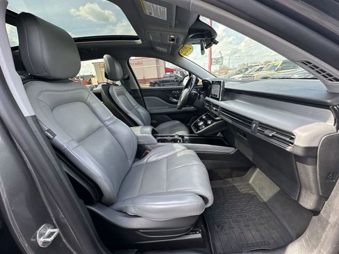 Used 2022 Lincoln Corsair Reserve w/ Equipment Group 201A image 17