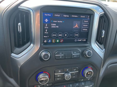 Used 2020 Chevrolet Silverado 1500 LT Trail Boss image 17