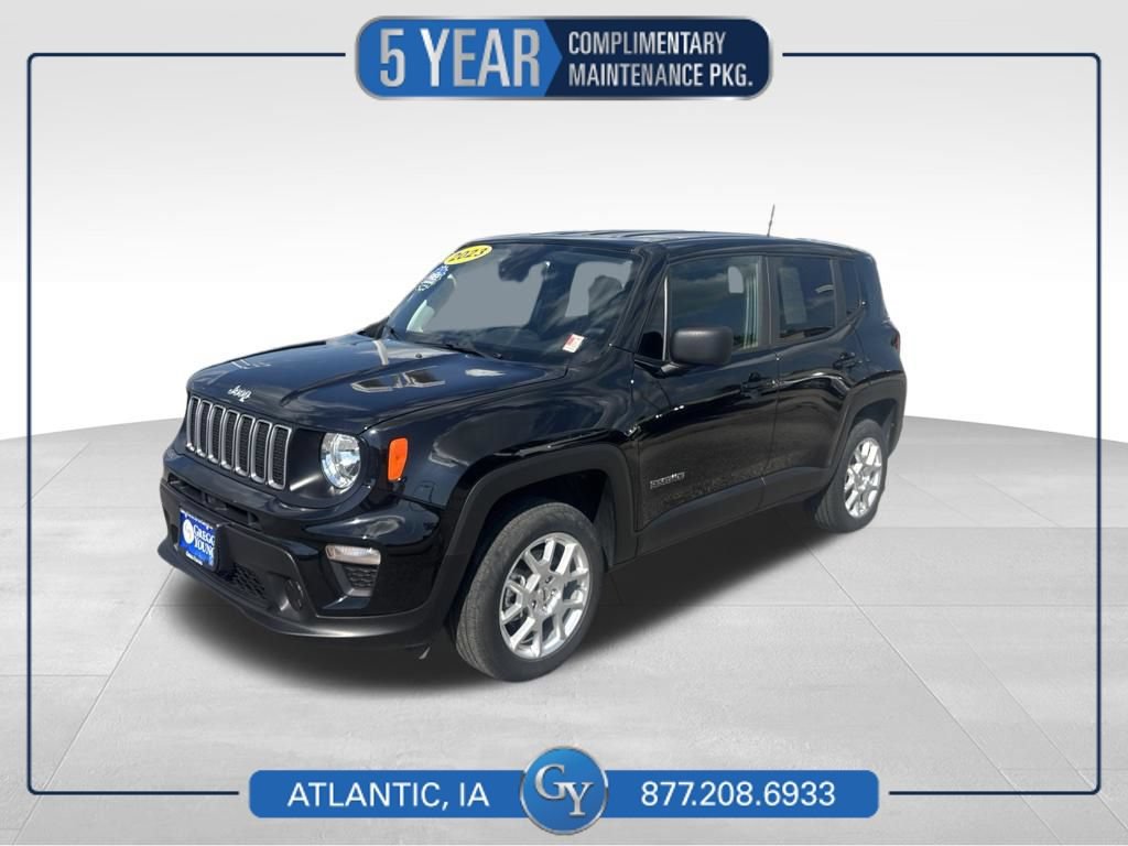Used 2023 Jeep Renegade Latitude AWD/4WD image 1