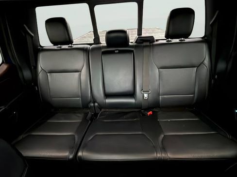 Used 2022 Ford F150 Lariat w/ Equipment Group 502A High AWD/4WD image 24