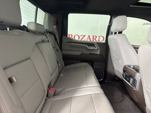 Used 2024 GMC Sierra 1500 SLT w/ SLT Premium Plus Package image 18