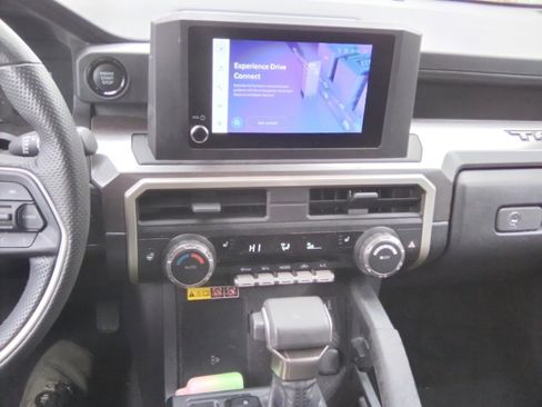 Used 2024 Toyota Tacoma SR5 image 15