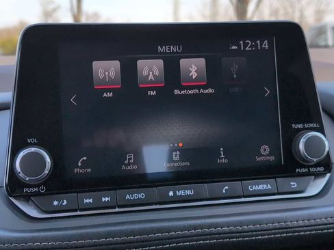 Used 2023 Nissan Rogue SV image 27