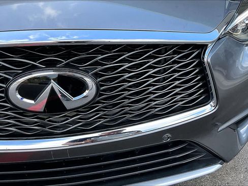 Used 2019 INFINITI QX30 w/ Navigation Package image 28