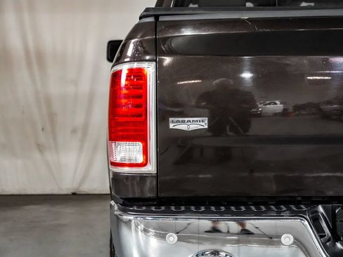 Used 2017 RAM 1500 Laramie w/ Convenience Group AWD/4WD image 42