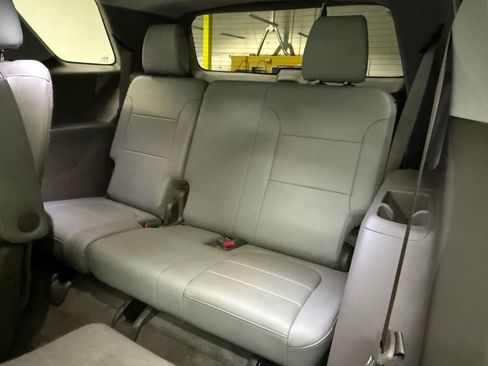 Used 2020 Chevrolet Traverse LT w/ LT Premium Package image 19
