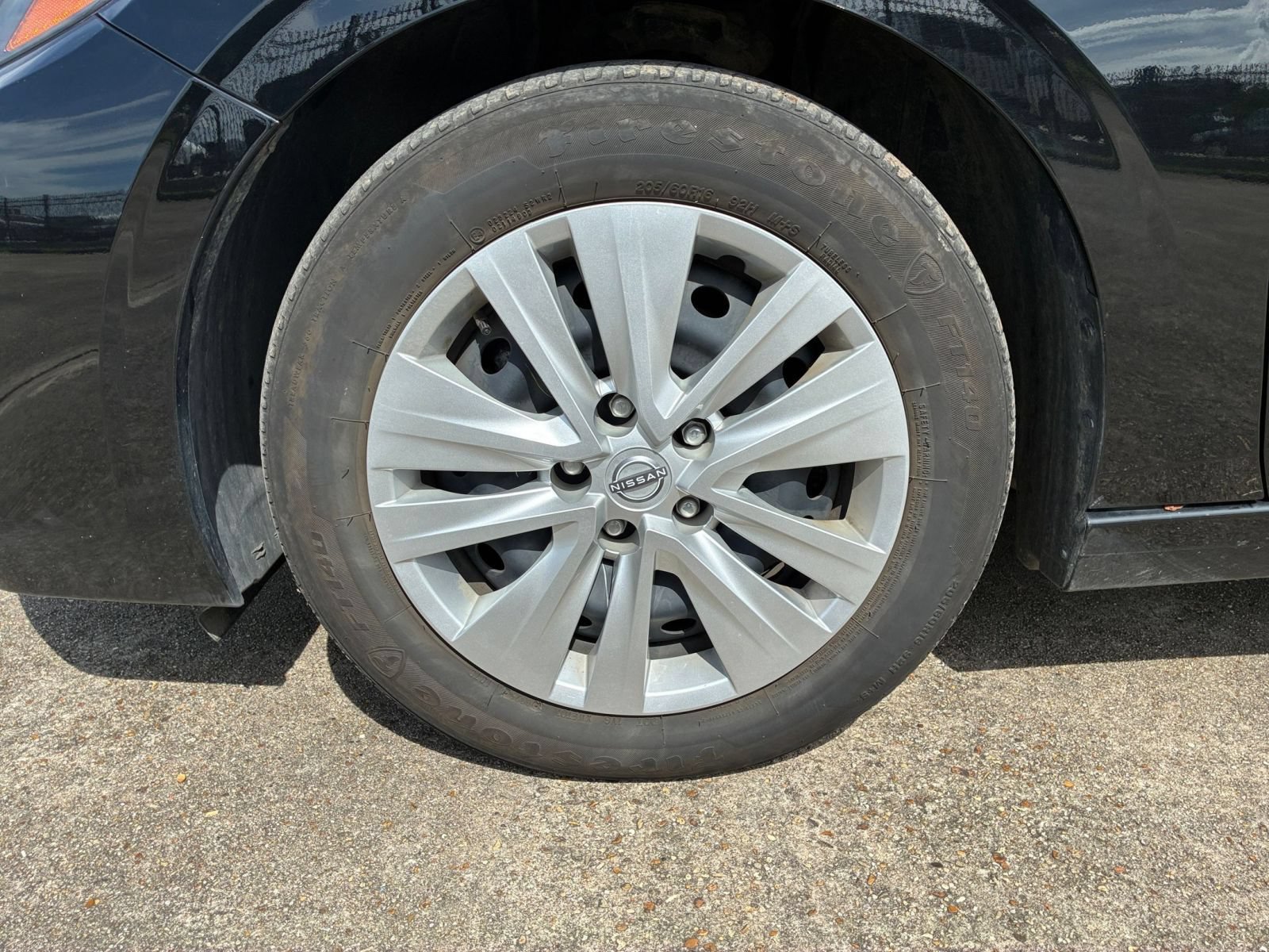 Used 2025 Nissan Sentra S FWD image 27