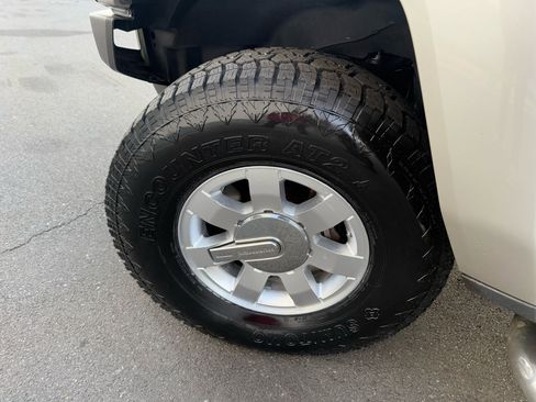 Used 2006 HUMMER H3 image 41