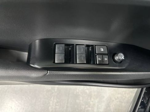 Used 2025 Toyota Camry SE w/ Convenience Package AWD/4WD image 10