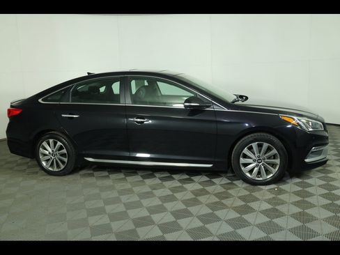 Used 2017 Hyundai Sonata Sport w/ Value Edition Package 02 image 2