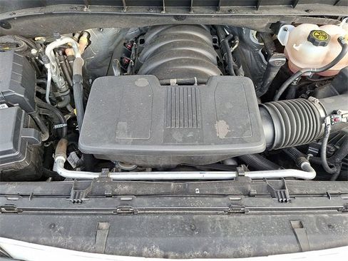 Used 2024 Chevrolet Suburban Premier image 27