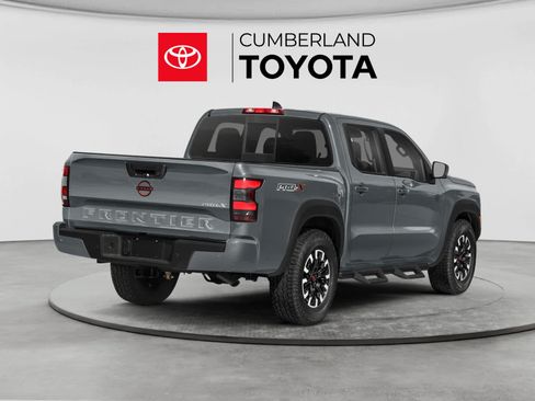 Used 2023 Nissan Frontier PRO-4X w/ Pro Convenience Package AWD/4WD image 2