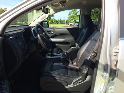 Used 2020 Chevrolet Colorado LT w/ Luxury Package AWD/4WD image 7