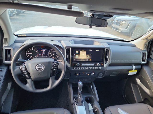 New 2027 Nissan Frontier SV RWD image 10