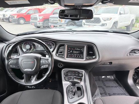 Used 2022 Dodge Challenger GT AWD/4WD image 25