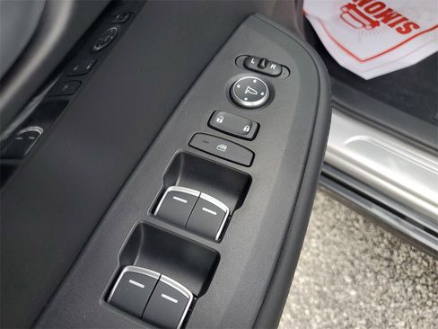 Certified 2025 Acura ADX FWD image 21