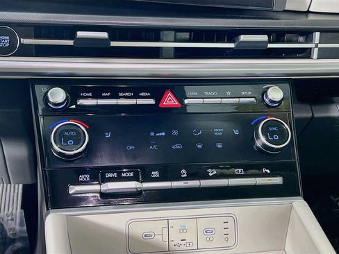 Certified 2026 Hyundai Santa Fe SEL AWD/4WD image 16