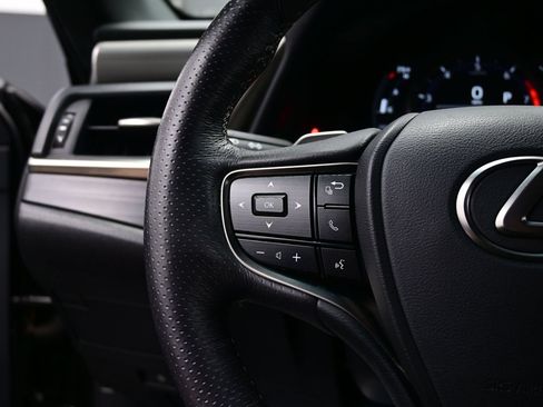 Used 2021 Lexus ES 250 F Sport w/ Accessory Package 2 AWD/4WD image 31