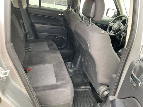 Used 2015 Jeep Patriot Latitude w/ Sun/Sound Group image 13