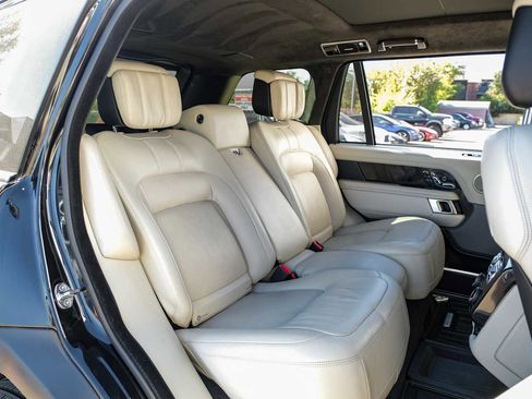Used 2020 Land Rover Range Rover Long Wheelbase Autobiography image 33