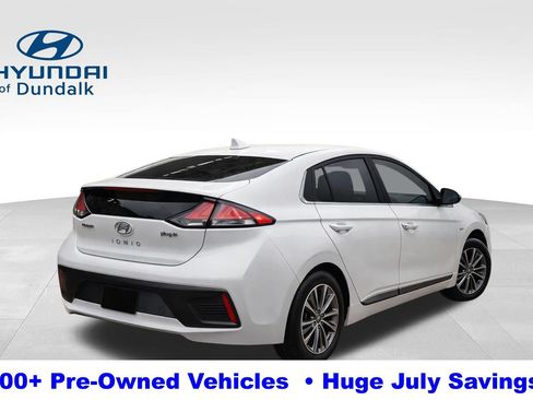 Used 2021 Hyundai Ioniq SE FWD image 2