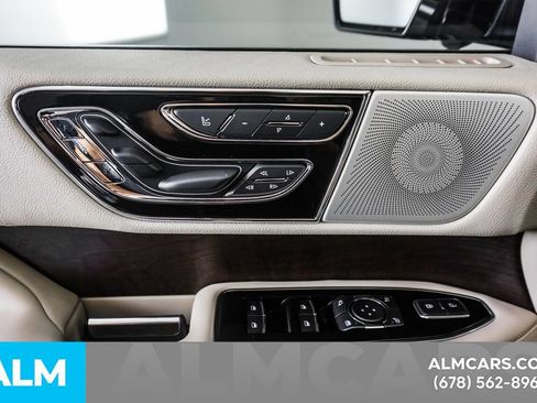 Used 2021 Lincoln Navigator Reserve w/ Luxury Package AWD/4WD image 42