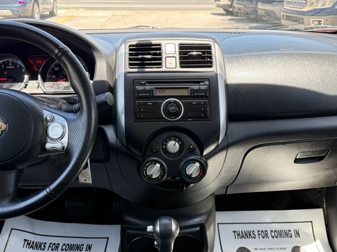 Used 2014 Nissan Versa SV image 10