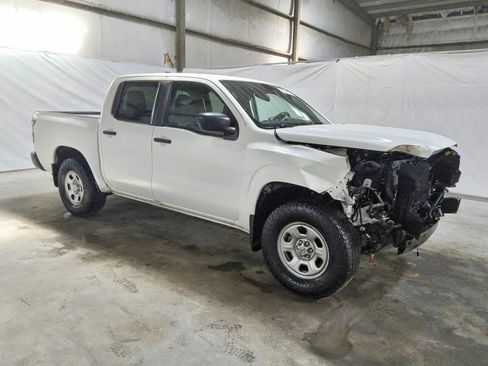 Used 2023 Nissan Frontier S w/ Technology Package RWD image 2