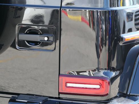 Used 2022 Mercedes-Benz G 550 image 5