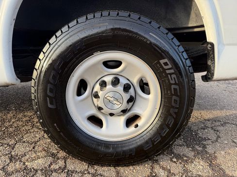 Used 2020 Chevrolet Express 2500 w/ Driver Convenience Package image 44