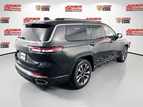 Used 2023 Jeep Grand Cherokee L Overland w/ Luxury Tech Group IV AWD/4WD image 17