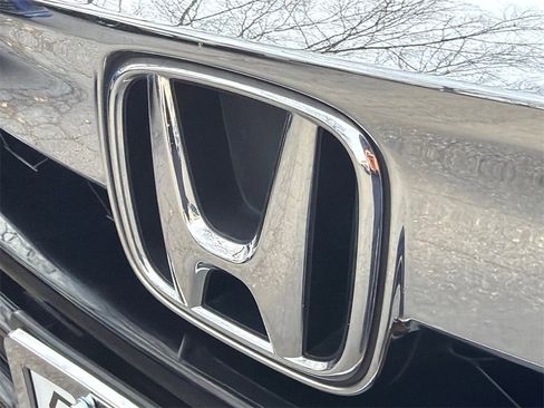 Used 2018 Honda Accord EX image 12