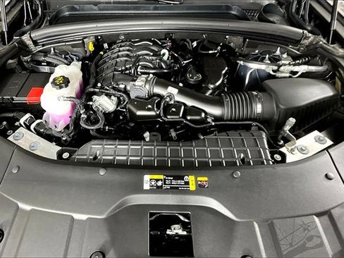 New 2025 Jeep Grand Cherokee L Altitude image 2