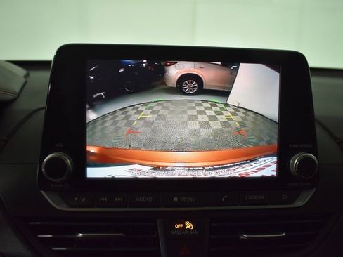 Used 2020 Nissan Altima 2.0 SR image 22