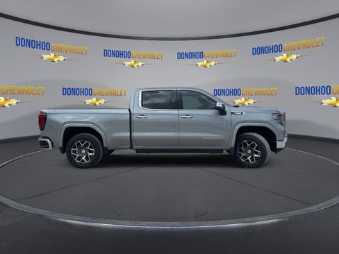 Used 2026 GMC Sierra 1500 SLT image 12
