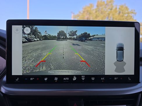 Used 2025 Ford Escape SE image 22