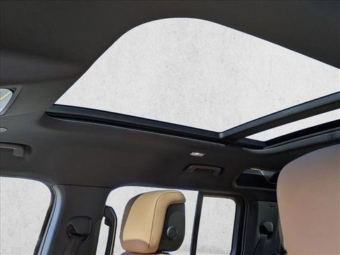 New 2026 Land Rover Defender 110 X-Dynamic SE image 15