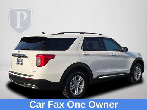 Used 2024 Ford Explorer XLT w/ Equipment Group 202A image 4