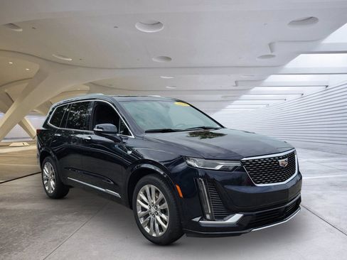 Used 2021 Cadillac XT6 Premium Luxury FWD image 1