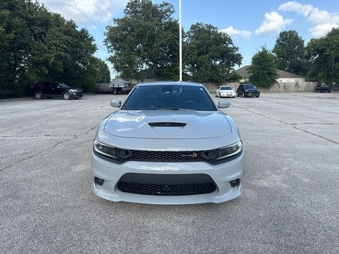Used 2022 Dodge Charger Scat Pack w/ Plus Group RWD image 2