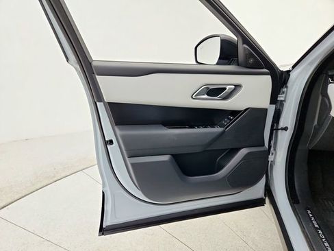 New 2026 Land Rover Range Rover Velar Dynamic SE image 26