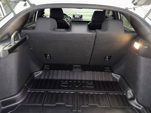 Used 2023 Honda Civic Sport image 32